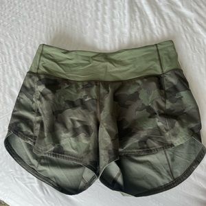 lululemon size 6